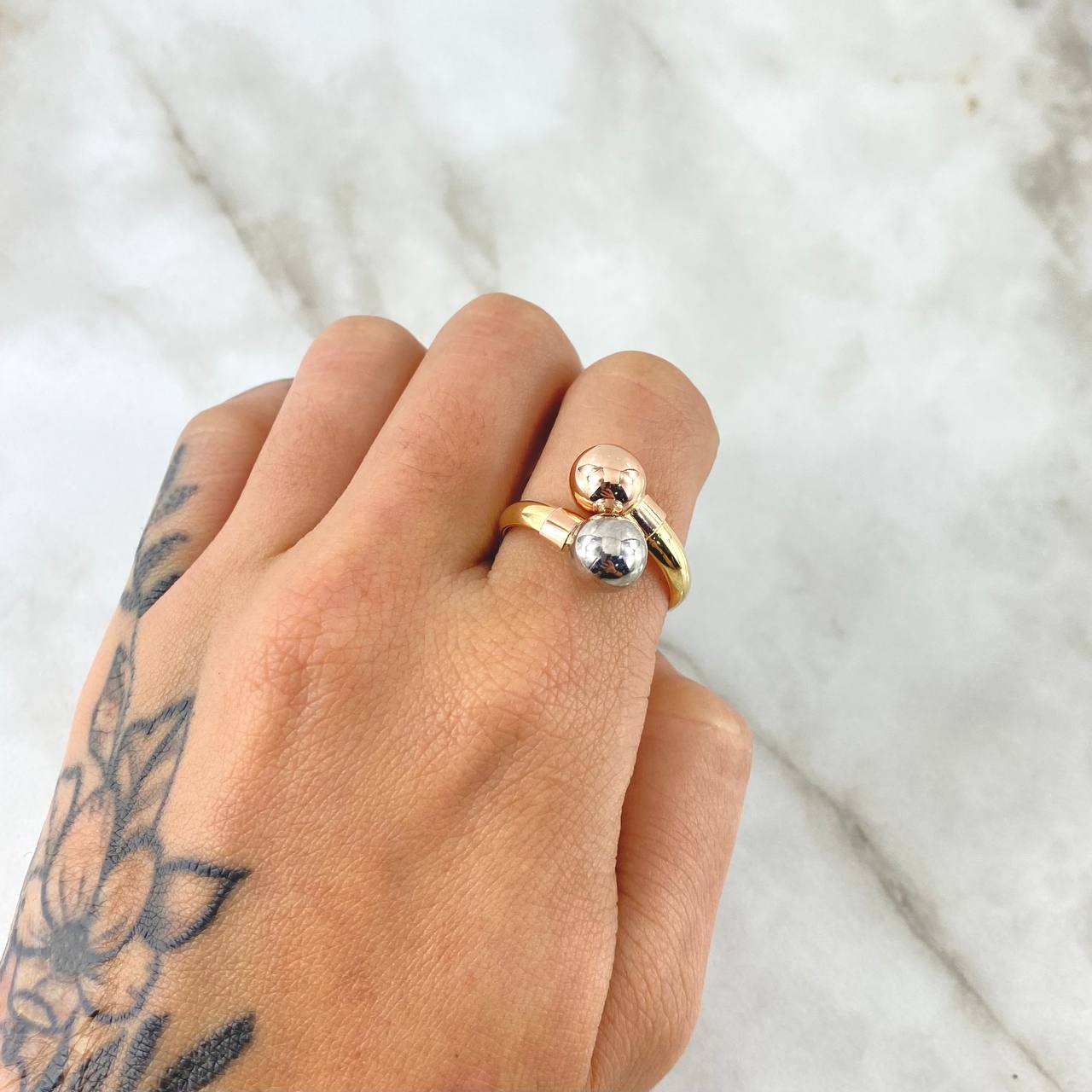 Anillo TU Y YO 2.15gr / T8 1/4 / 8mm Tres Oros 18K *