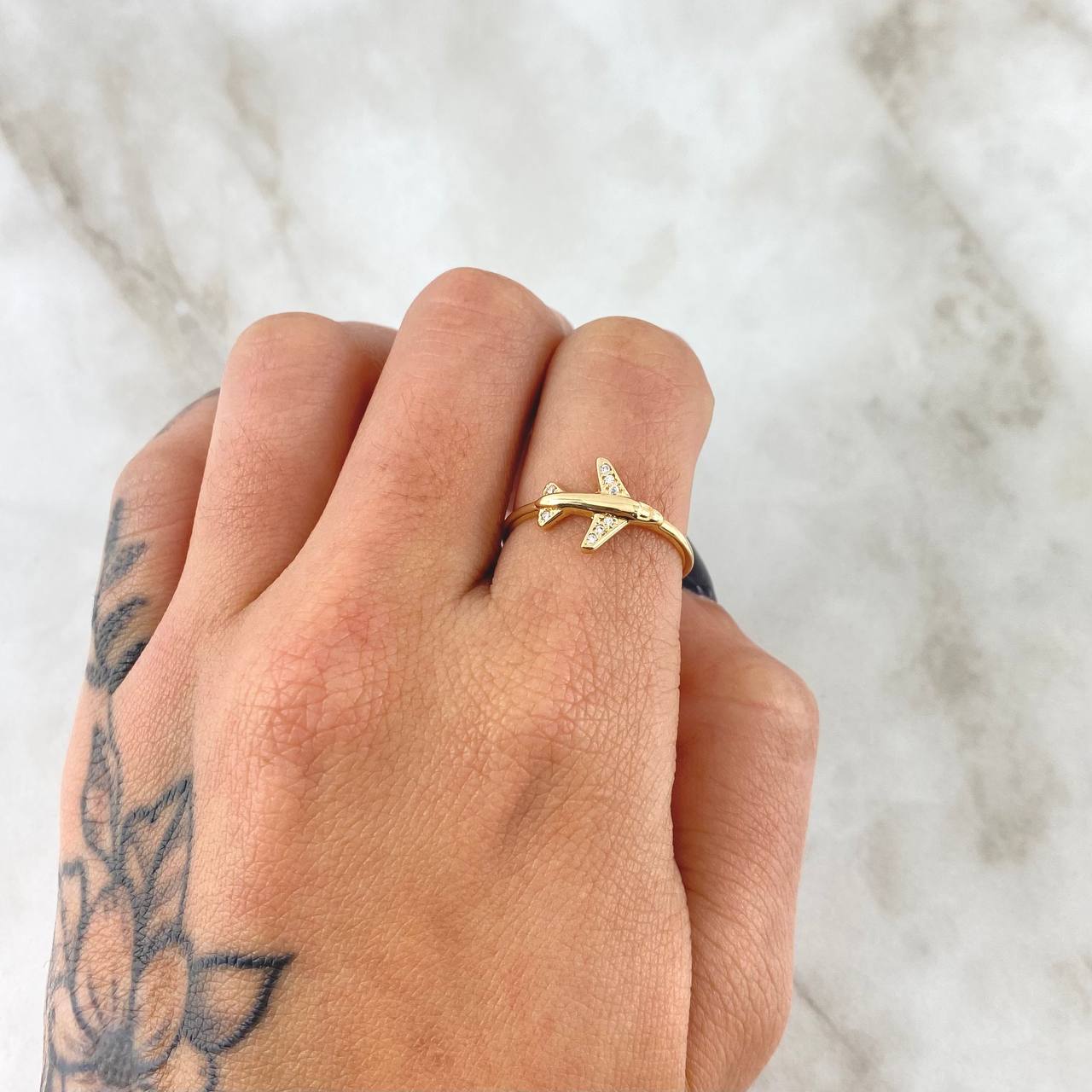 Anillo Avión 1.65gr / T7 / Circones Blancos Oro Amarillo 18K *