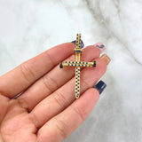 Dije Cruz Clavo 4.15gr / 4.7cm / Circones Negros Blancos Oro Amarillo 18K
