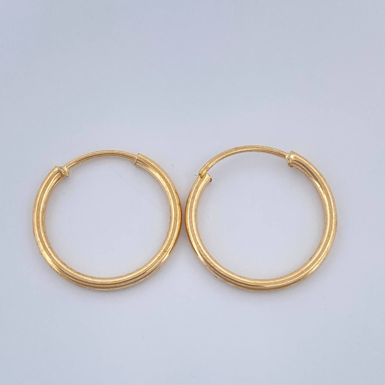 Candongas Aro 0.7gr / 1.6cm / Oro Amarillo 18K ©