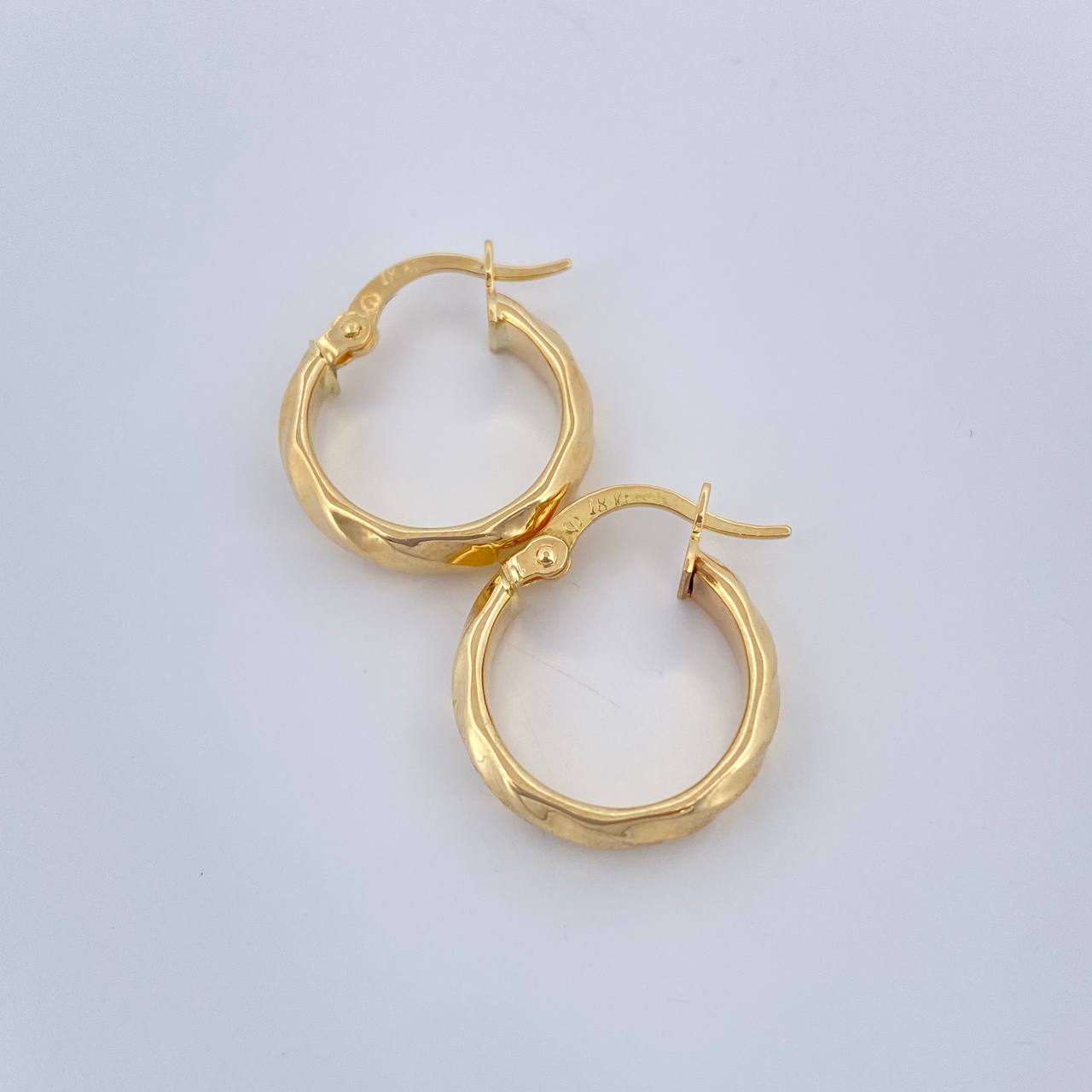 Candongas Nia 1.7gr / 1.8cm / Oro Amarillo 18K &