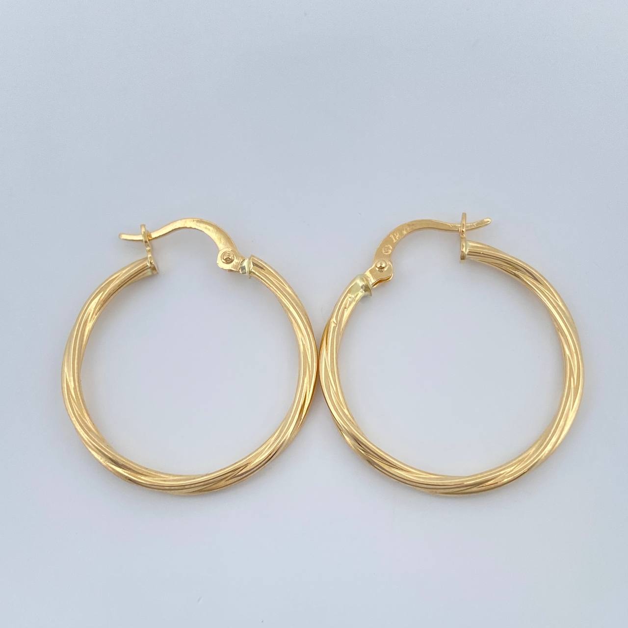 Candongas Lore 1.65gr / 2.8cm / Oro Amarillo 18K &