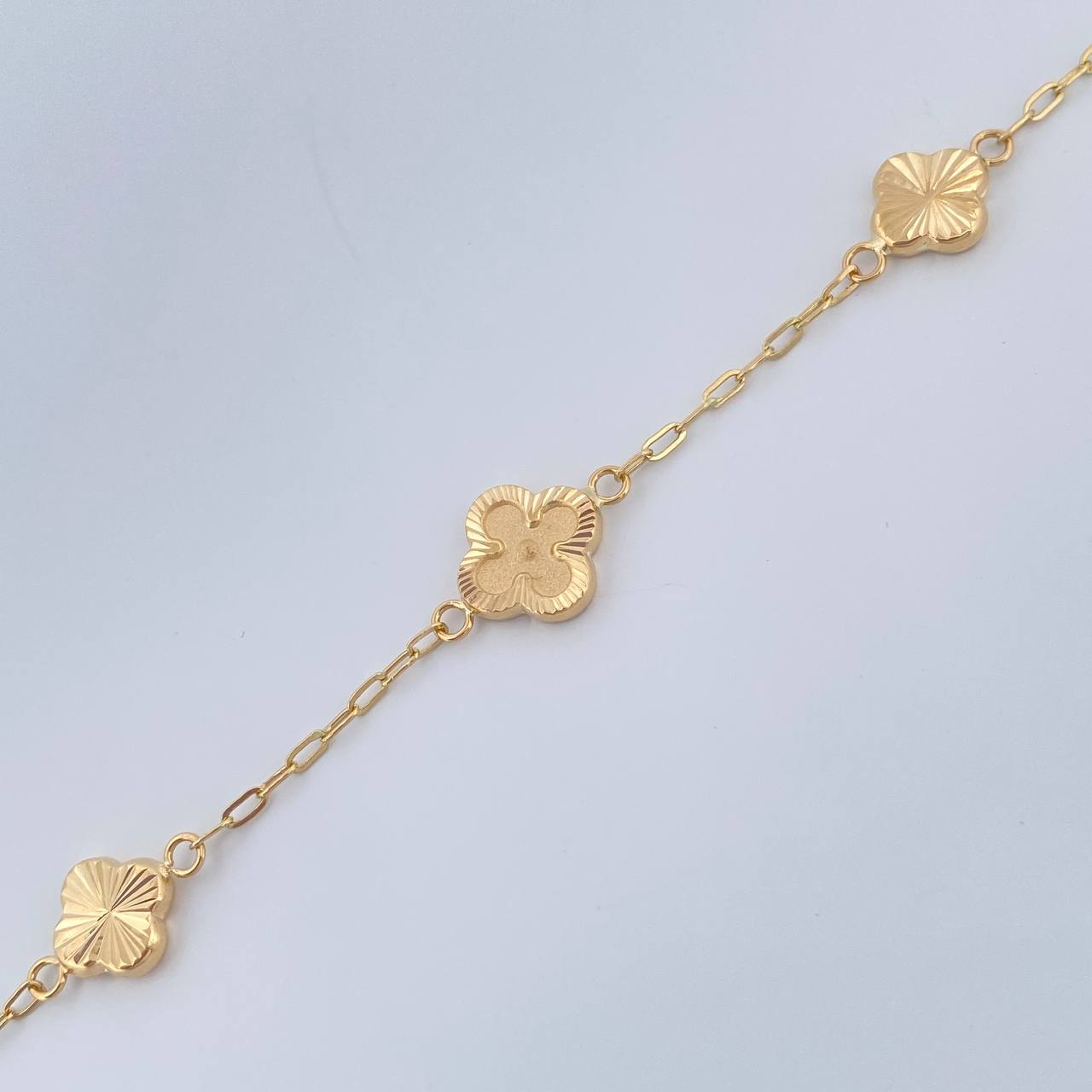 Pulso Cajon Treboles 3.15gr / 19.4cm / 1.1mm Oro Amarillo 18K &