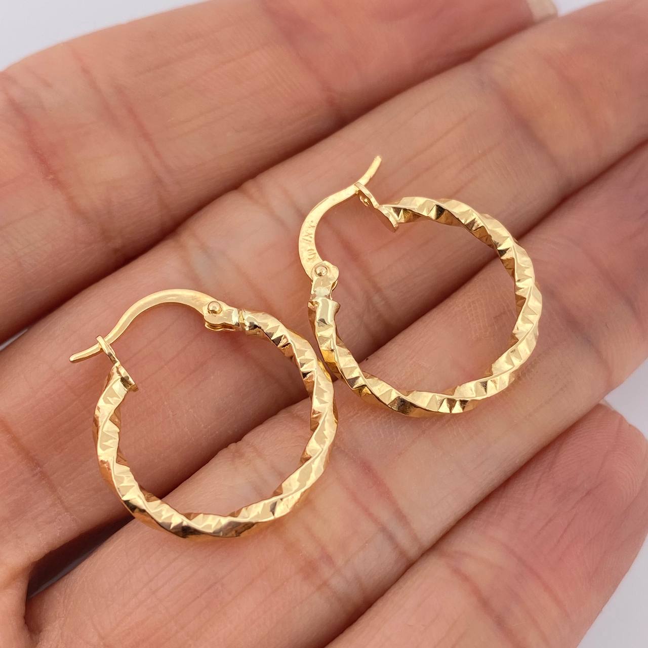 Candongas Yudi 1.4gr / 2cm / Oro Amarillo 18K &