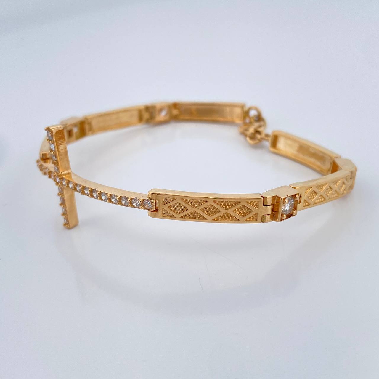 Pulso Reticulado Cruz 10.4gr / 15.8cm / 4mm Oro Amarillo 18K %