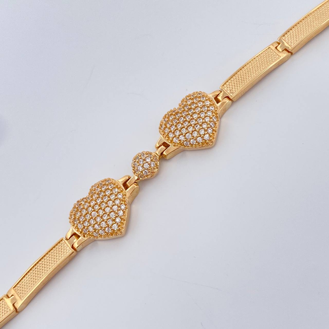 Pulso Reticulado Corazones 11.4gr / 16.8cm / 4mm Oro Amarillo 18K %