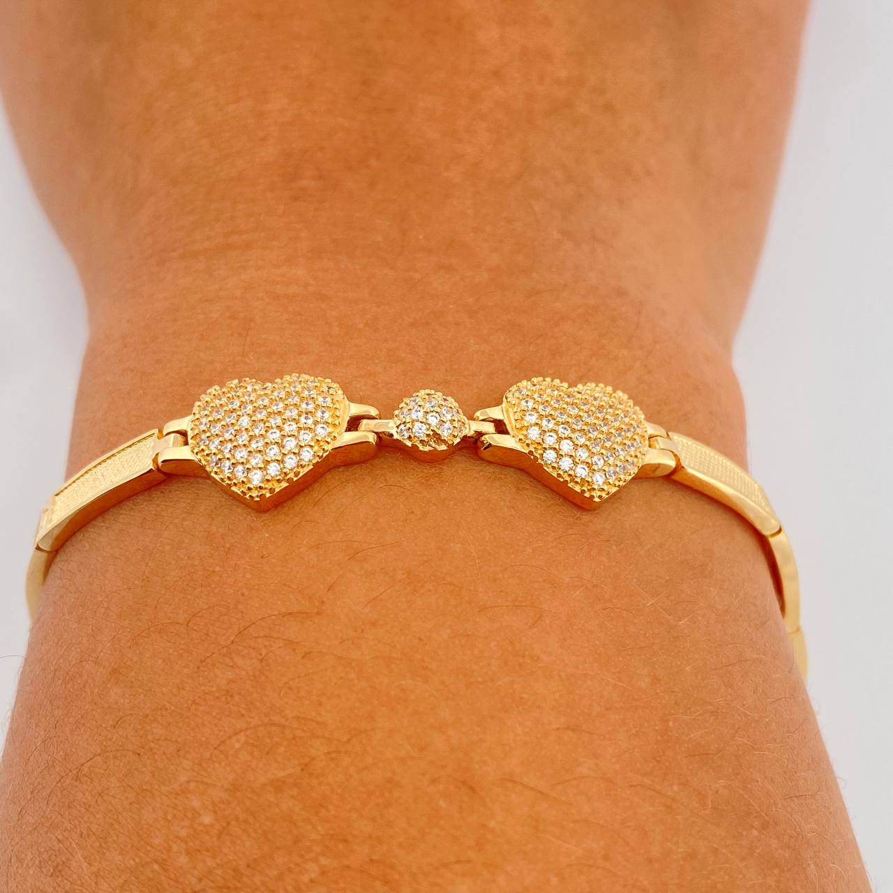 Pulso Reticulado Corazones 11.4gr / 16.8cm / 4mm Oro Amarillo 18K %