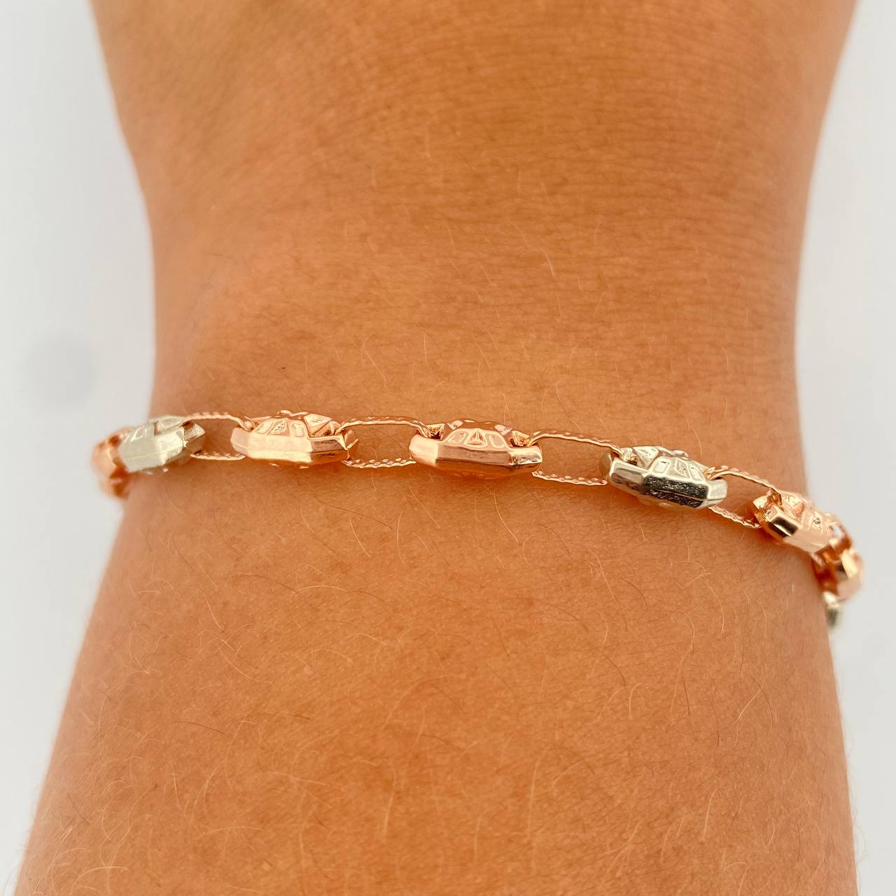 Pulso Rustica x 5.15gr / 21cm / 4.17mm Dos Oros Blanco Rosa 18K %