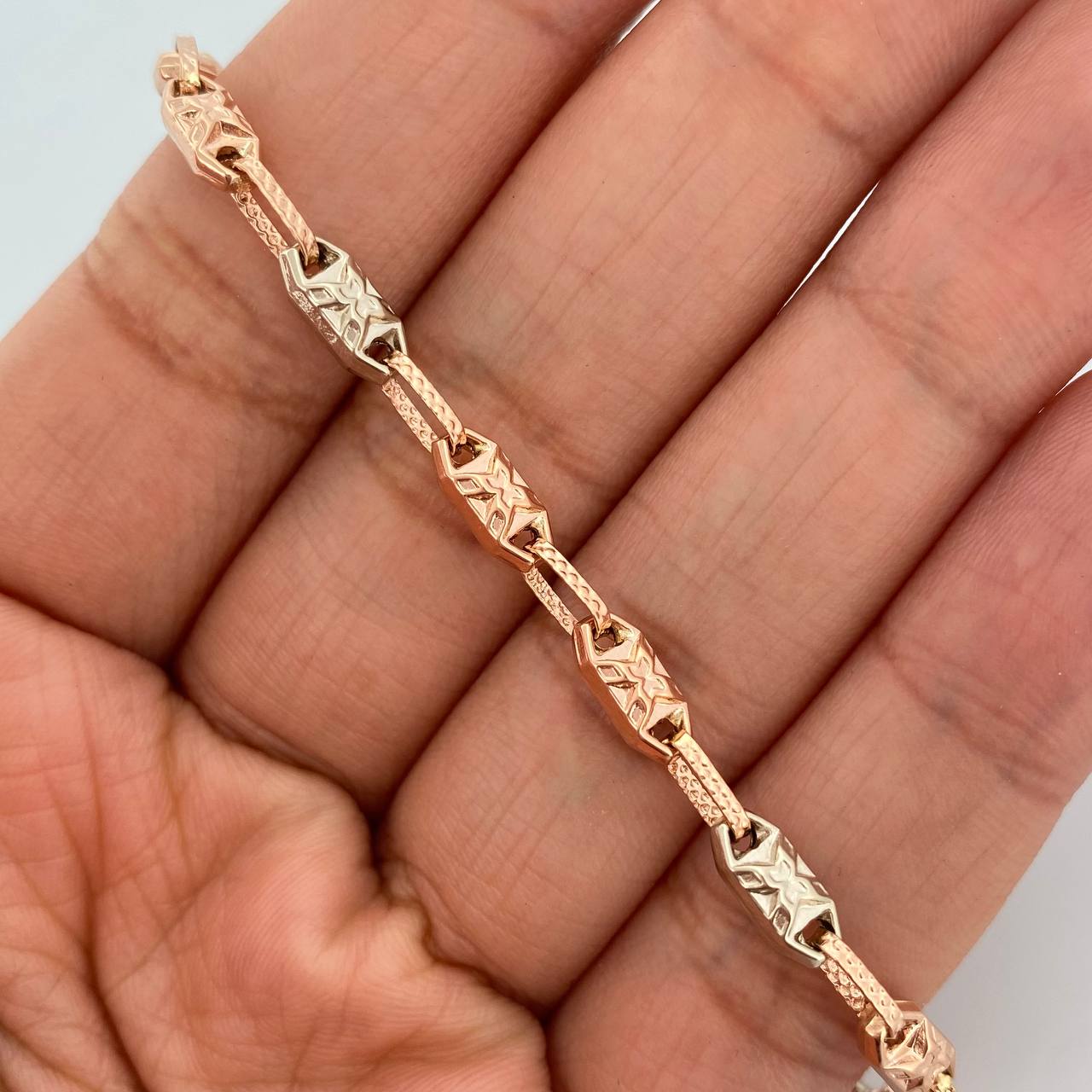 Pulso Rustica x 5.15gr / 21cm / 4.17mm Dos Oros Blanco Rosa 18K %