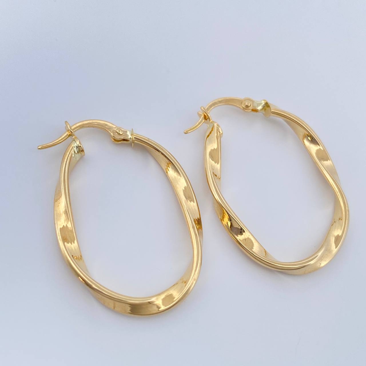 Candongas Asby Ovaladas 1.8gr / 3.2cm / Oro Amarillo 18K %