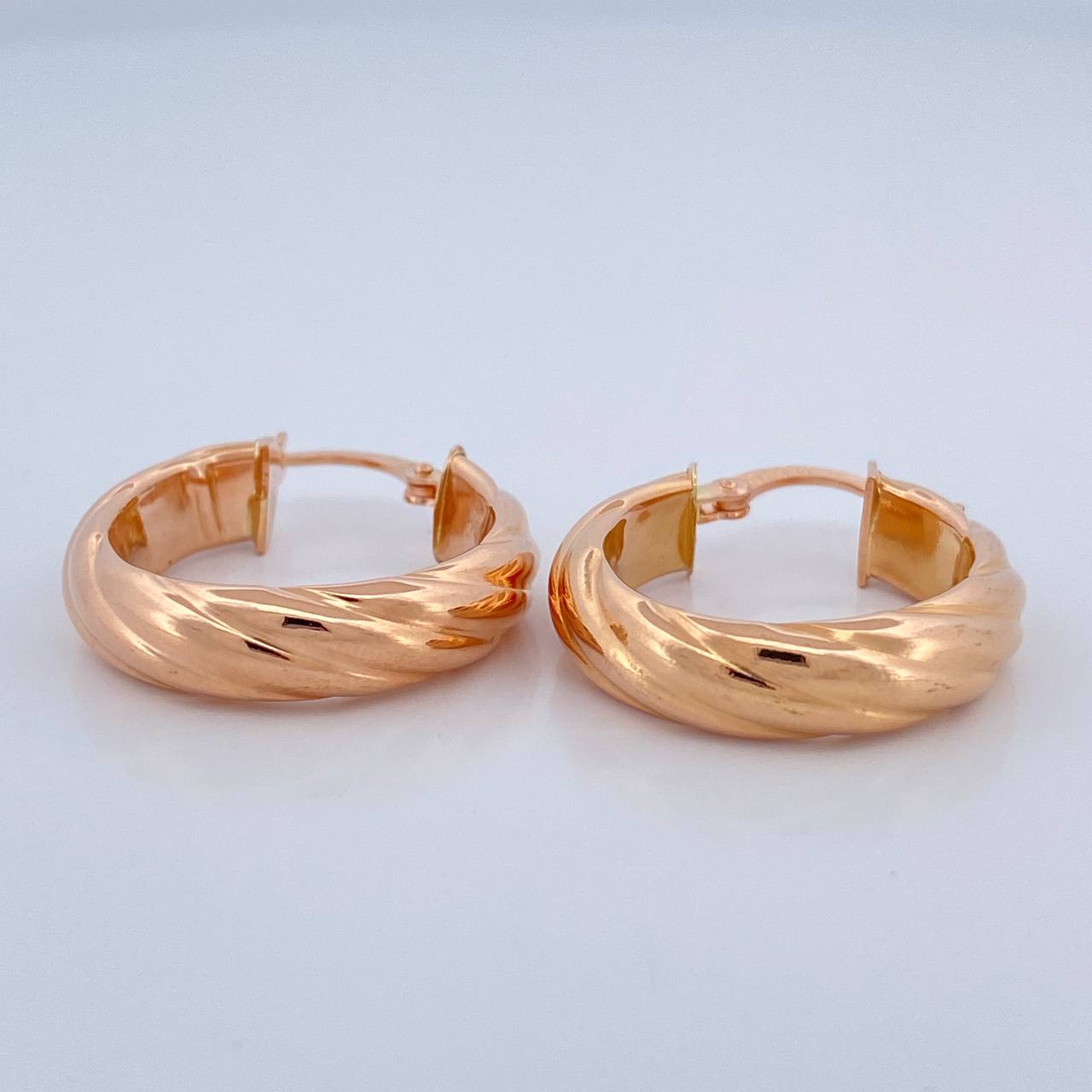 Candongas Semi 4.4gr / 2.5cm / Oro Rosa 18K %