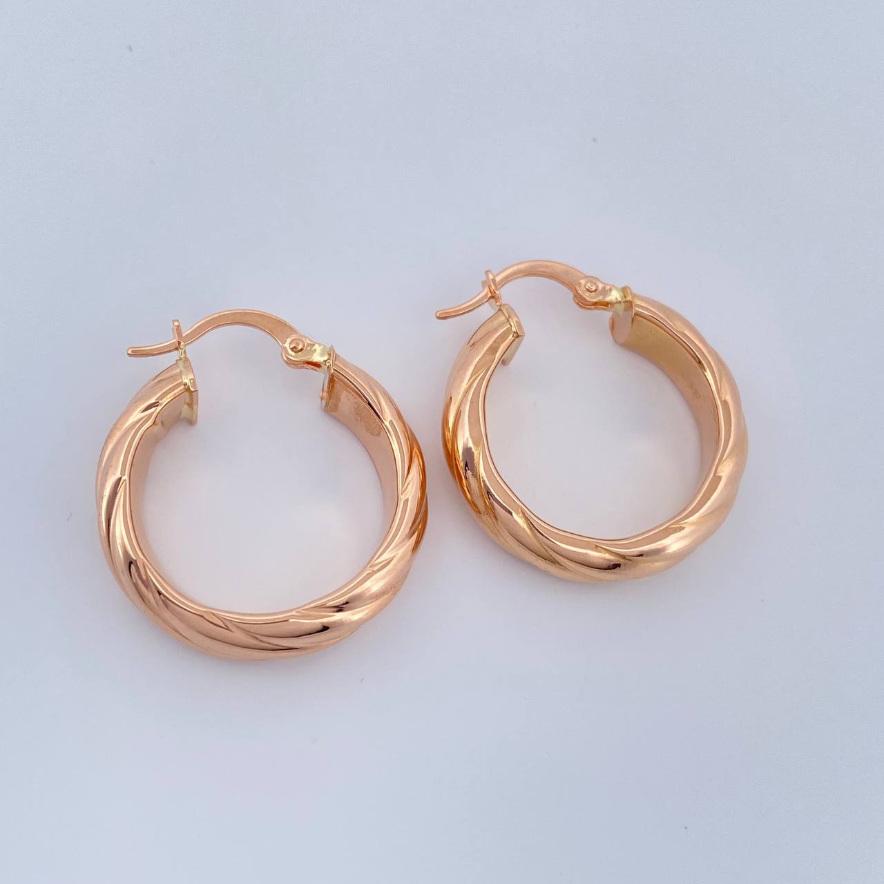 Candongas Semi 4.4gr / 2.5cm / Oro Rosa 18K %