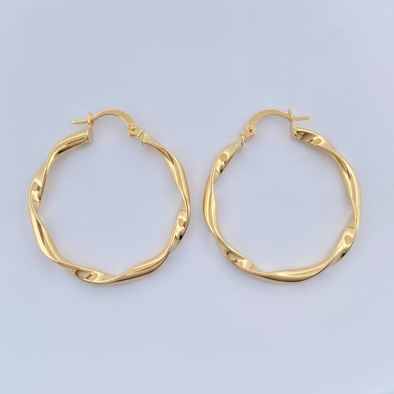 Candongas Asby 2.05gr / 3.4cm / Oro Amarillo 18K %