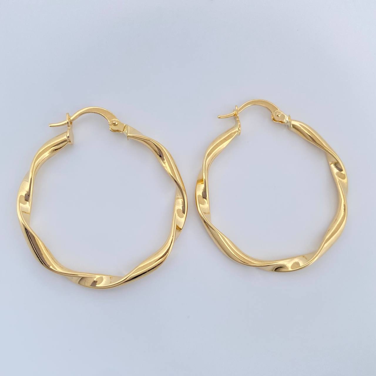 Candongas Asby 2.05gr / 3.4cm / Oro Amarillo 18K %