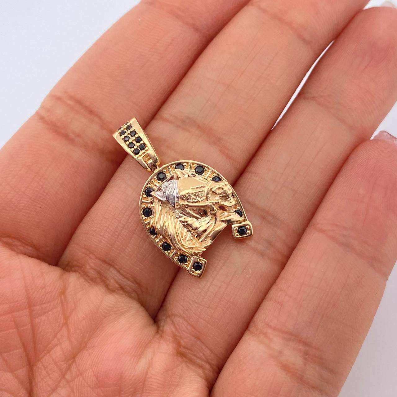 Dije Herradura Caballo 4.5gr / 2.8cm / Dos Oros Amarillo Blanco 18K %