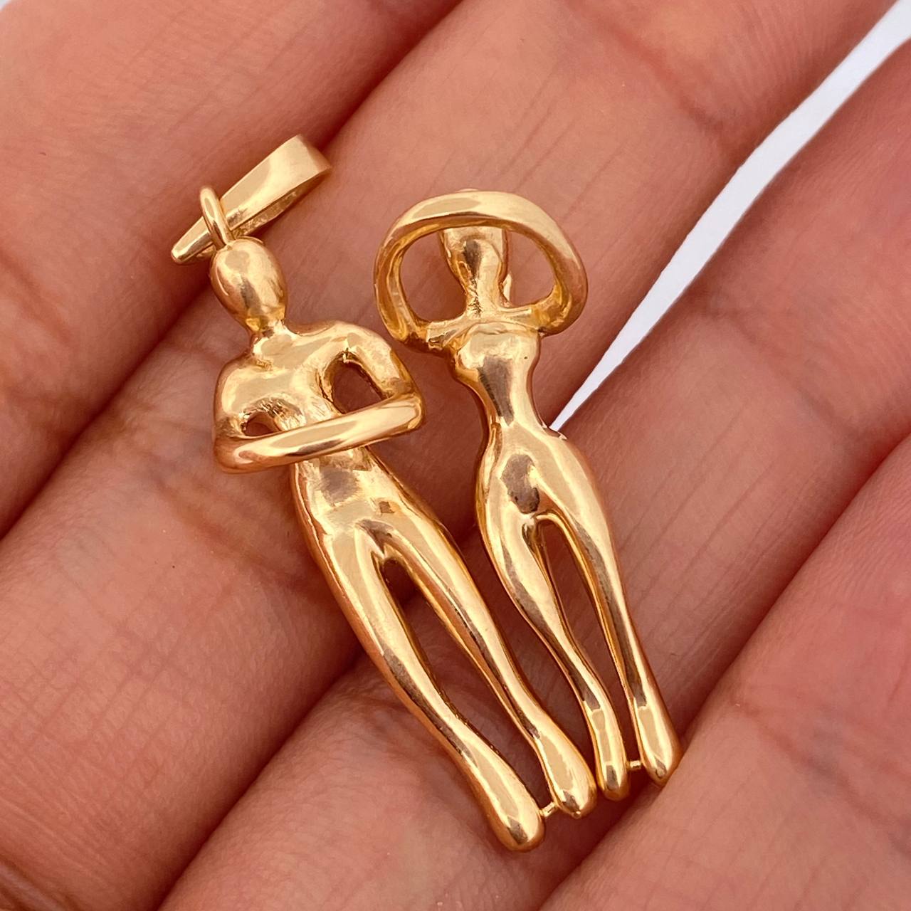 Dije Pareja 7.95gr / 4cm / Oro Amarillo 18K %