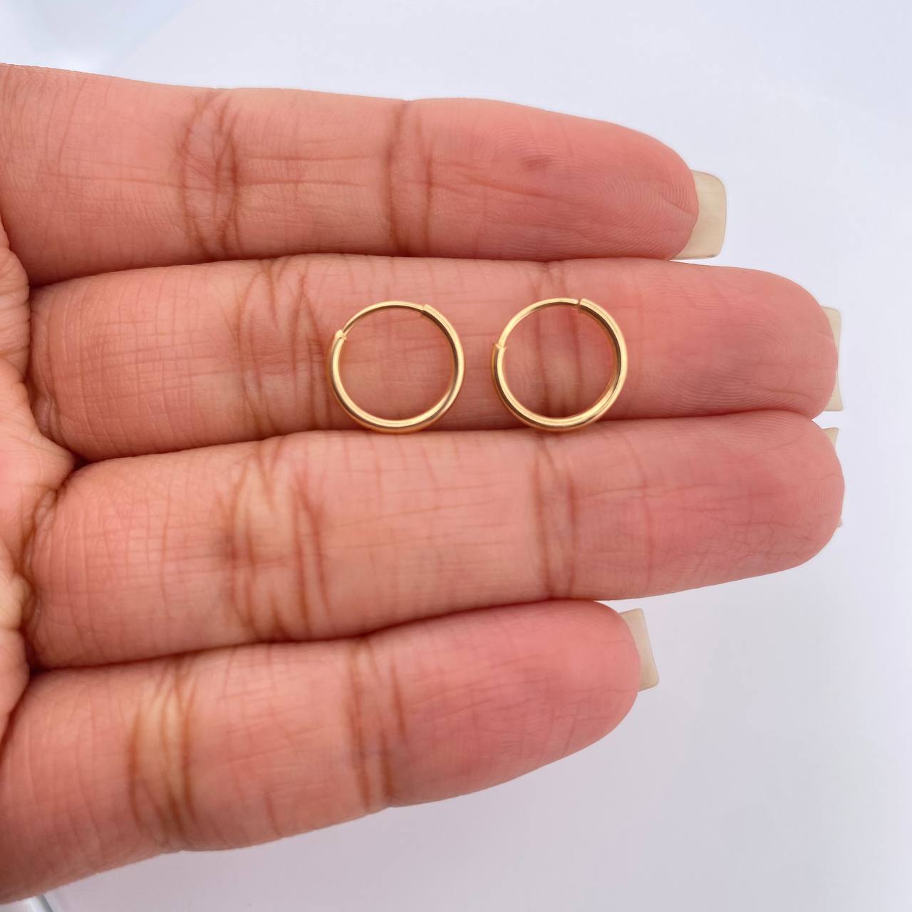 Candongas Aro Liso 0.55gr / 1cm / Oro Amarillo 18K %