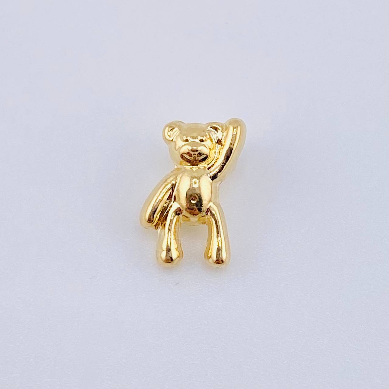 Dije Oso Mano Arriba 0.4gr / 1cm / Oro Amarillo 18K *