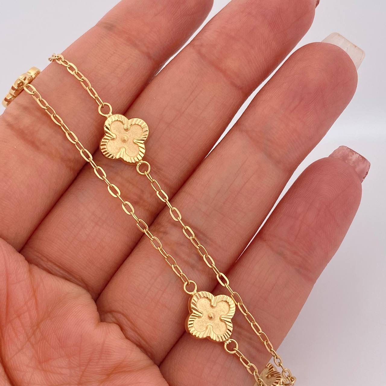 Cadena Trebol Cajon 4.85gr / 46cm / 2mm Oro Amarillo 18K &