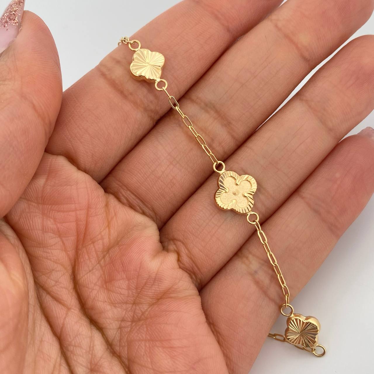 Pulso Trebol Aro Seguido 3.25gr / 19cm / 2mm Oro Amarillo 18K &