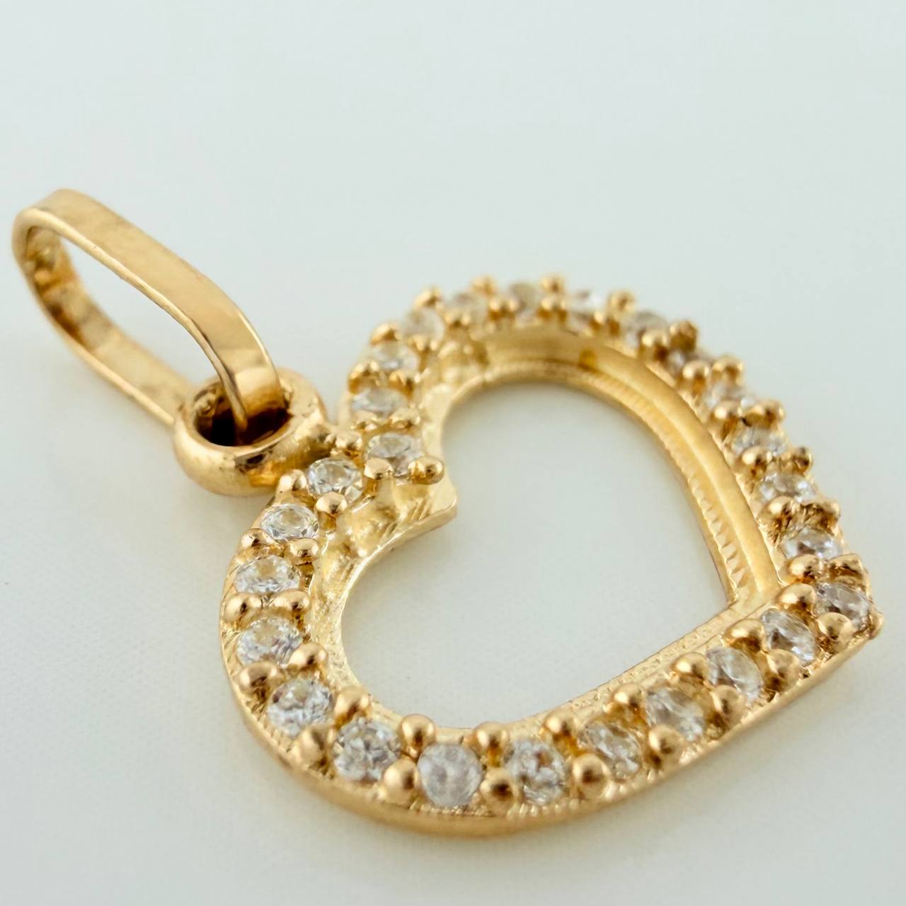 Dije Silueta Corazon 0.85gr / 1cm / Oro Amarillo 18K &