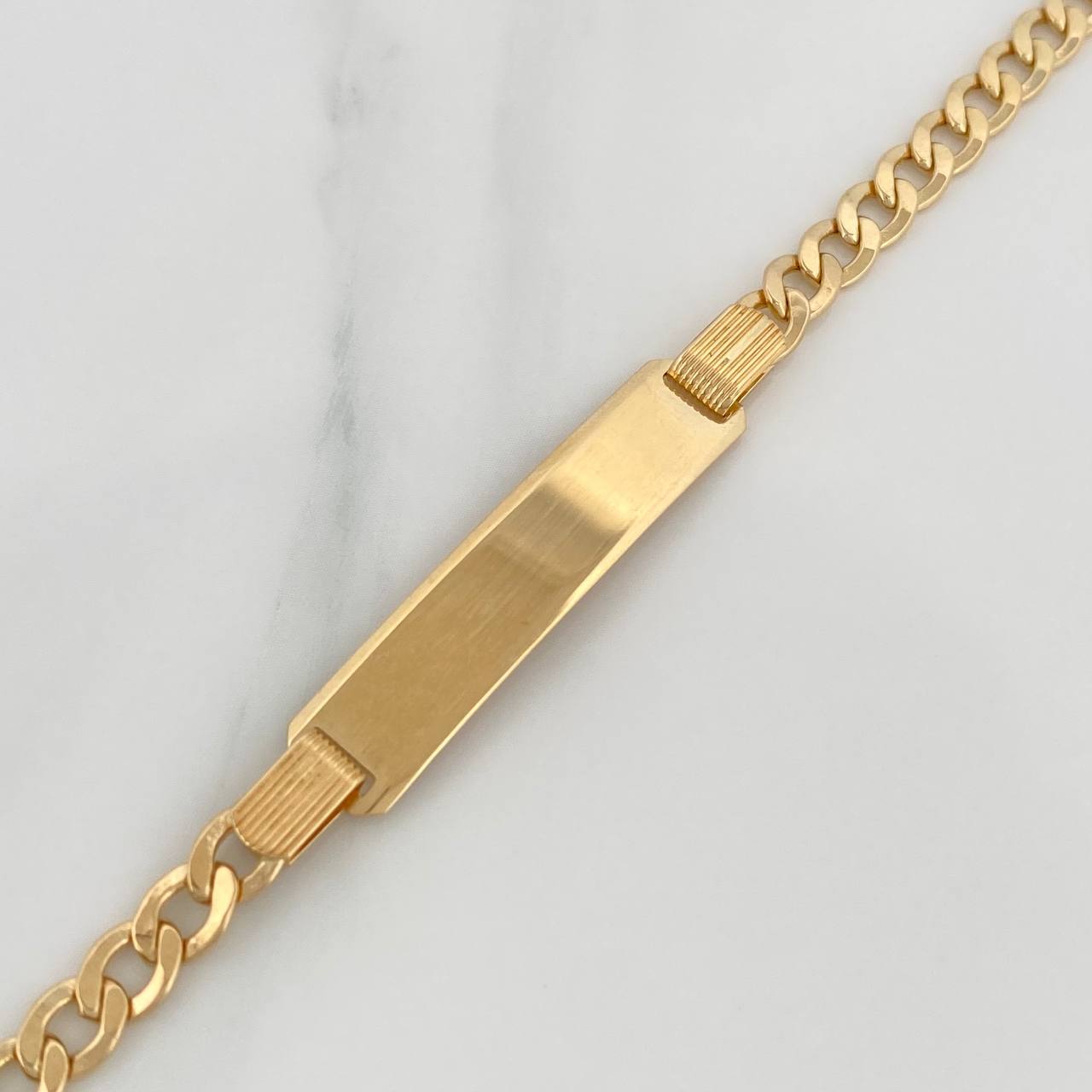 Pulso Placa Cubana 7.3gr / 20cm / 7mm Oro Amarillo +1 18K $