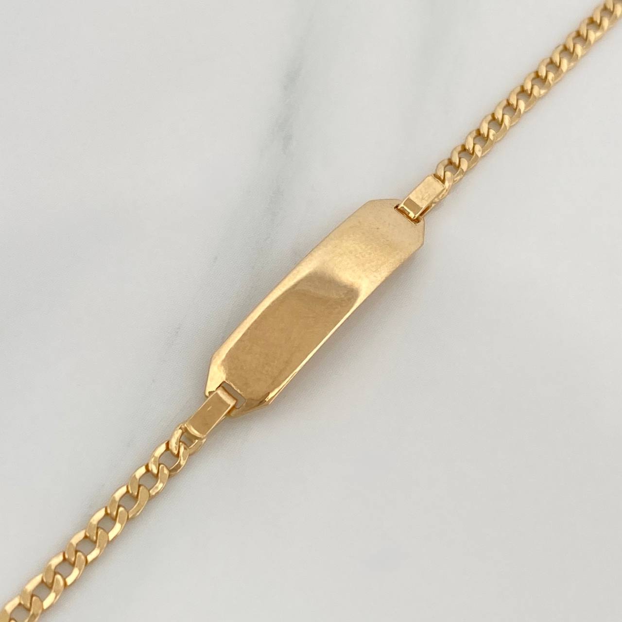 Pulso Placa Cubana 2.1gr / 15cm / 1mm Oro Amarillo +1 18K $