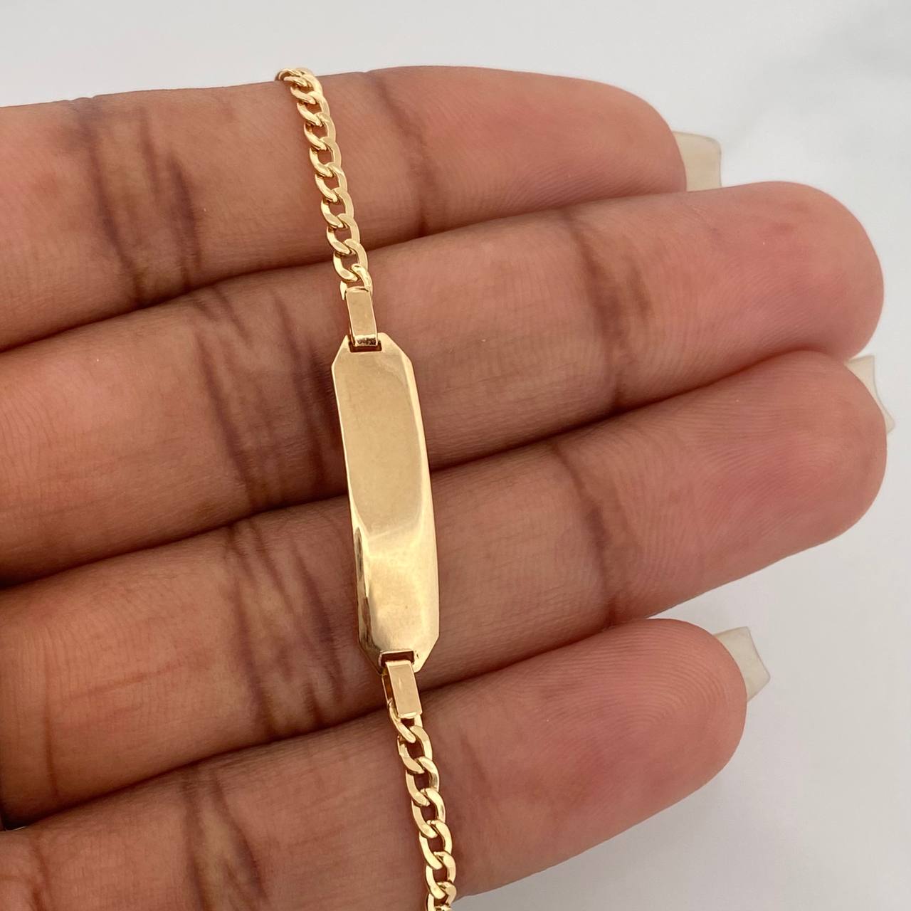 Pulso Placa Cubana 2.1gr / 15cm / 1mm Oro Amarillo +1 18K $
