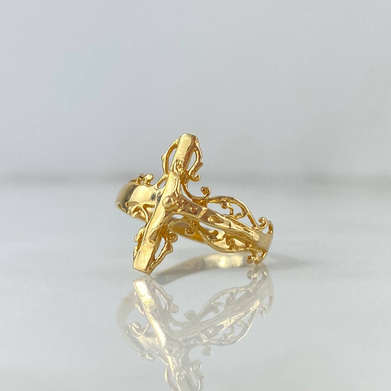 Anillo Cruz Cristo 1.9gr / T6 1/4 / Oro Amarillo ©