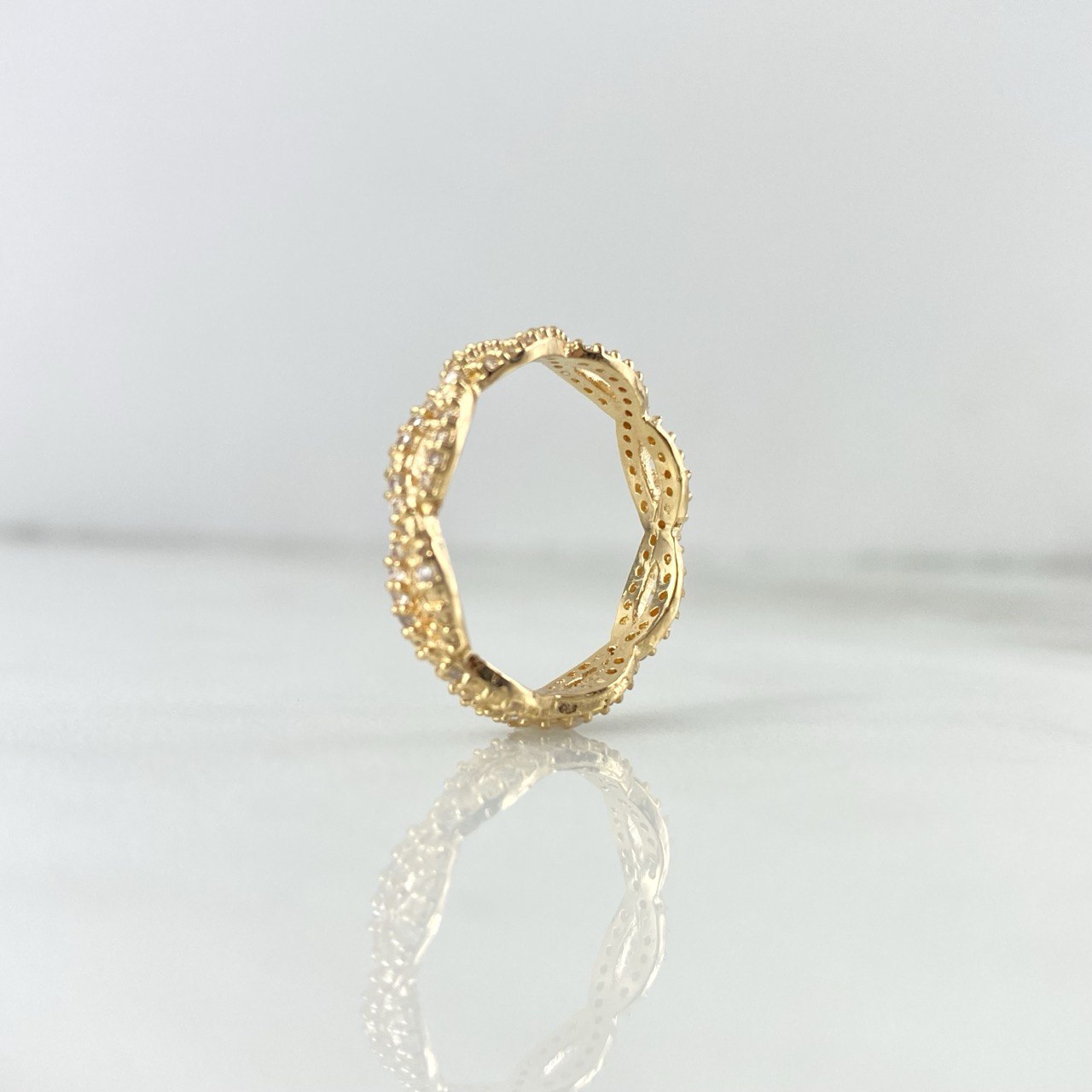 Anillo Infinitos 2.65gr / T7 1/4 / Circones Blancos Oro Amarillo ©