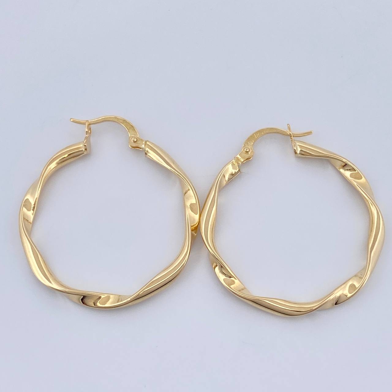 Candongas Asby 2gr / 3.3cm / Oro Amarillo 18K %