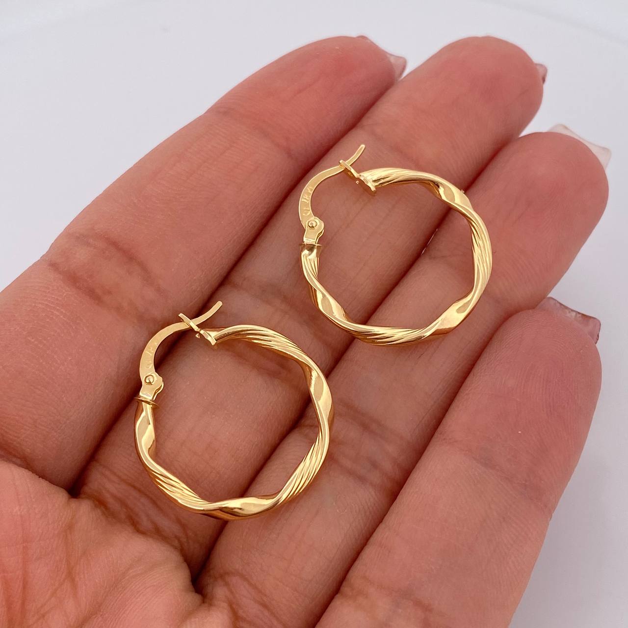 Candongas Asby 1.5gr / 2.4cm / Oro Amarillo 18K %