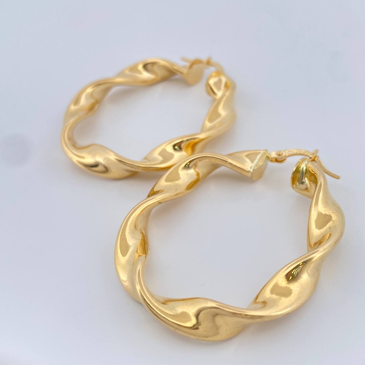 Candongas Amber Ovaladas 7gr / 4.3cm / Oro Amarillo 18K %