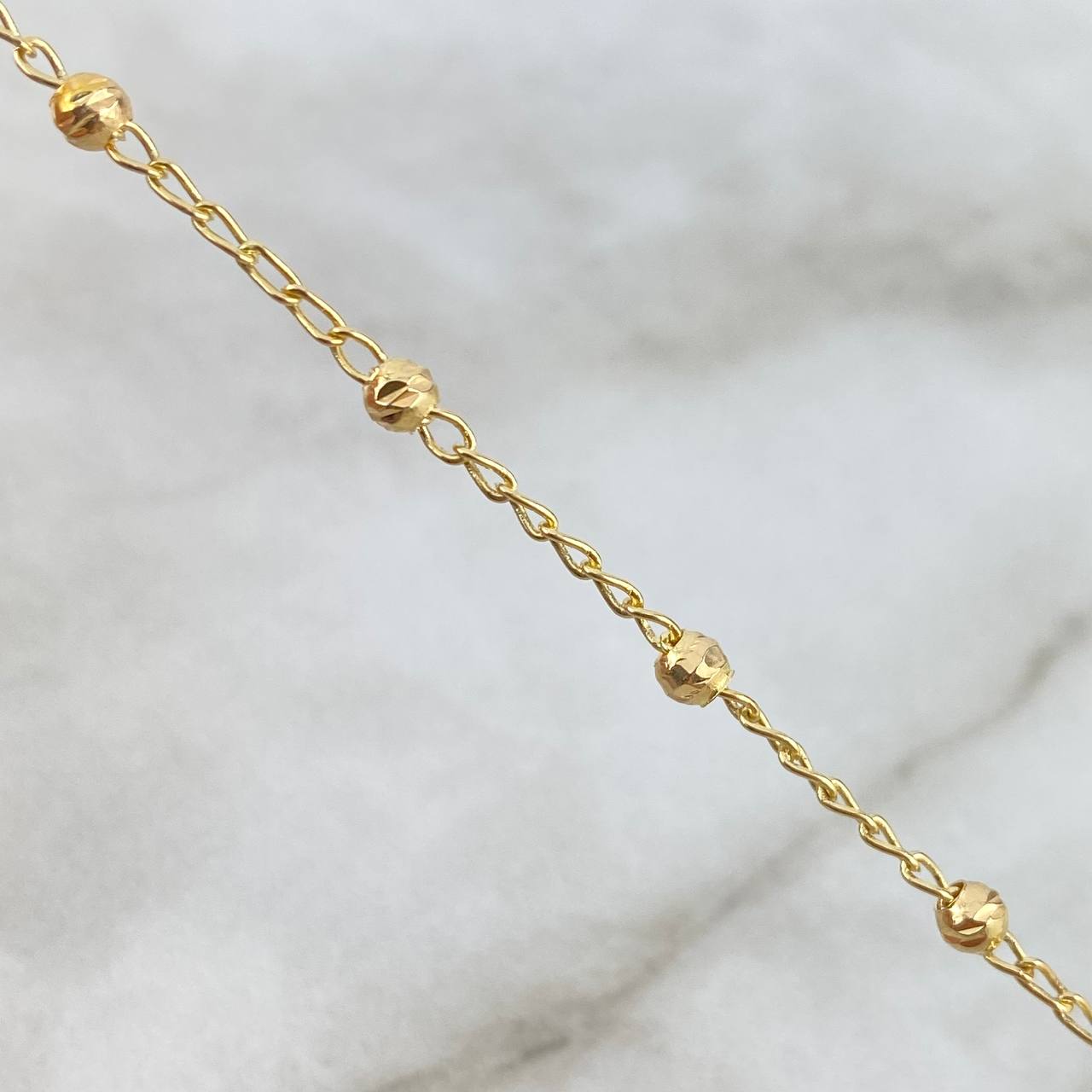 Pulso Denario Virgen Milagrosa 2.75gr / 18cm / 3mm Bolas Diamantadas Cruz Latina Oro Amarillo