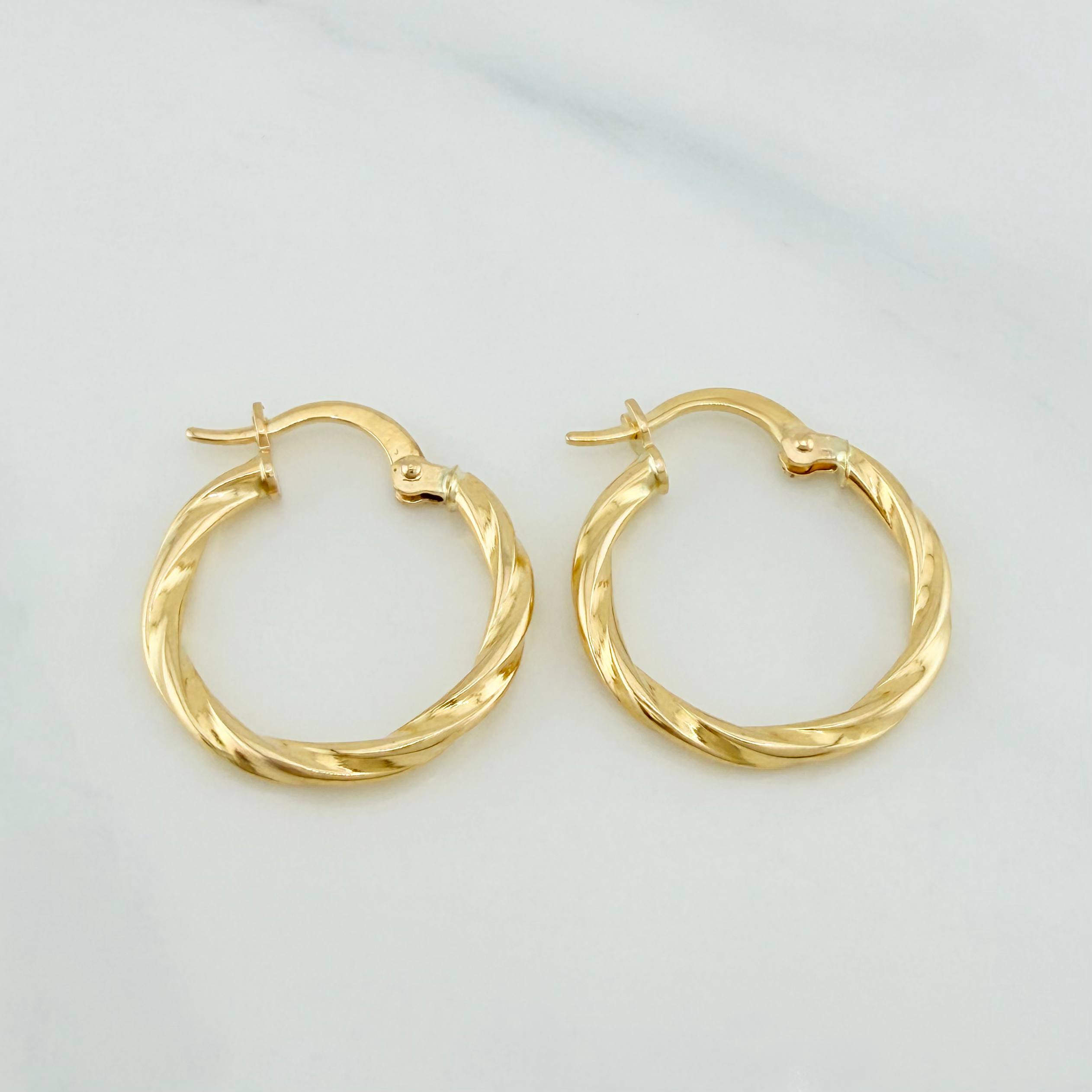 Candongas Mary 1.35 g / 2 cm Oro Amarillo 18K