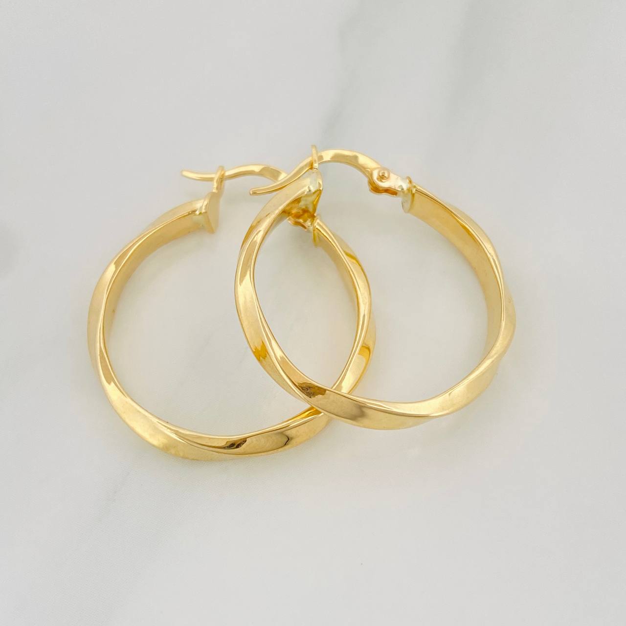 Candongas Linda 2.3 g / 2.05 cm Oro Amarillo 18K