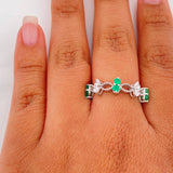 Anillo Flores Esmeraldas 39Pts 2.05 g / T7 Plata 925