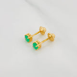 Topos Cuatro Garras Esmeraldas 44Pts 0.9 g / 3.9 mm Oro Amarillo 18K