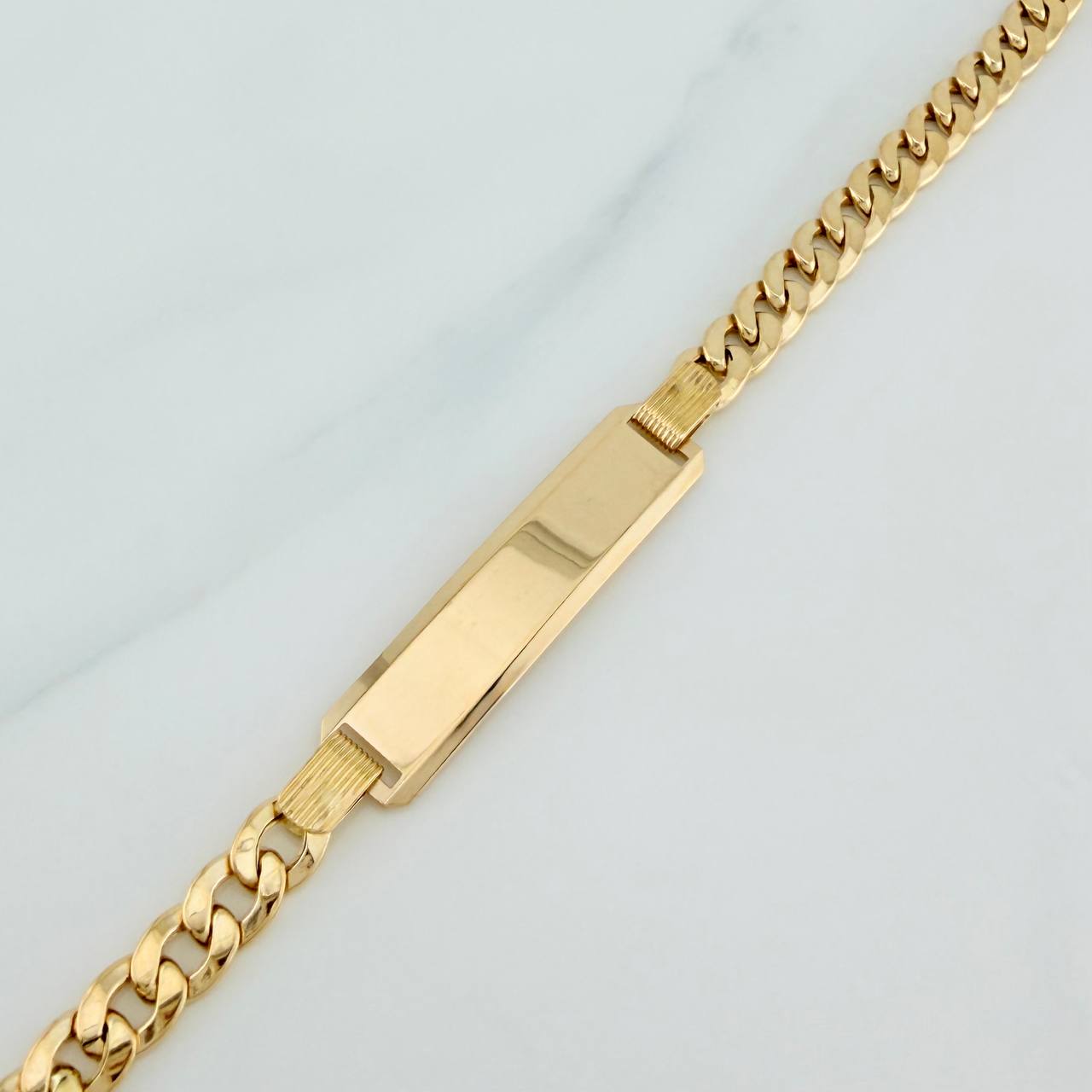 Pulso Placa Cubana 11.05gr / 21cm / 4mm Oro Amarillo 18K