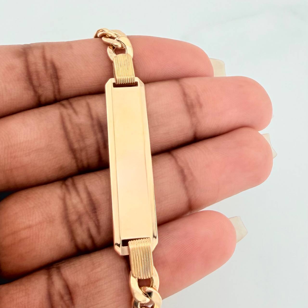 Pulso Placa Cubana 11.05gr / 21cm / 4mm Oro Amarillo 18K