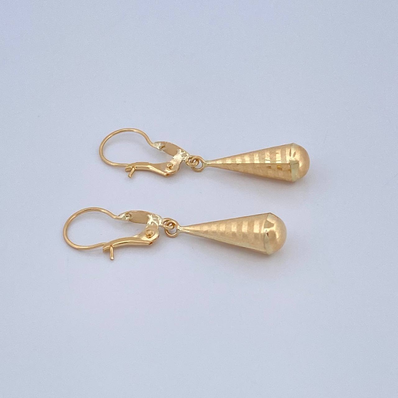 Candongas Lagrima 0.85gr / 3cm / Oro Amarillo 18K %