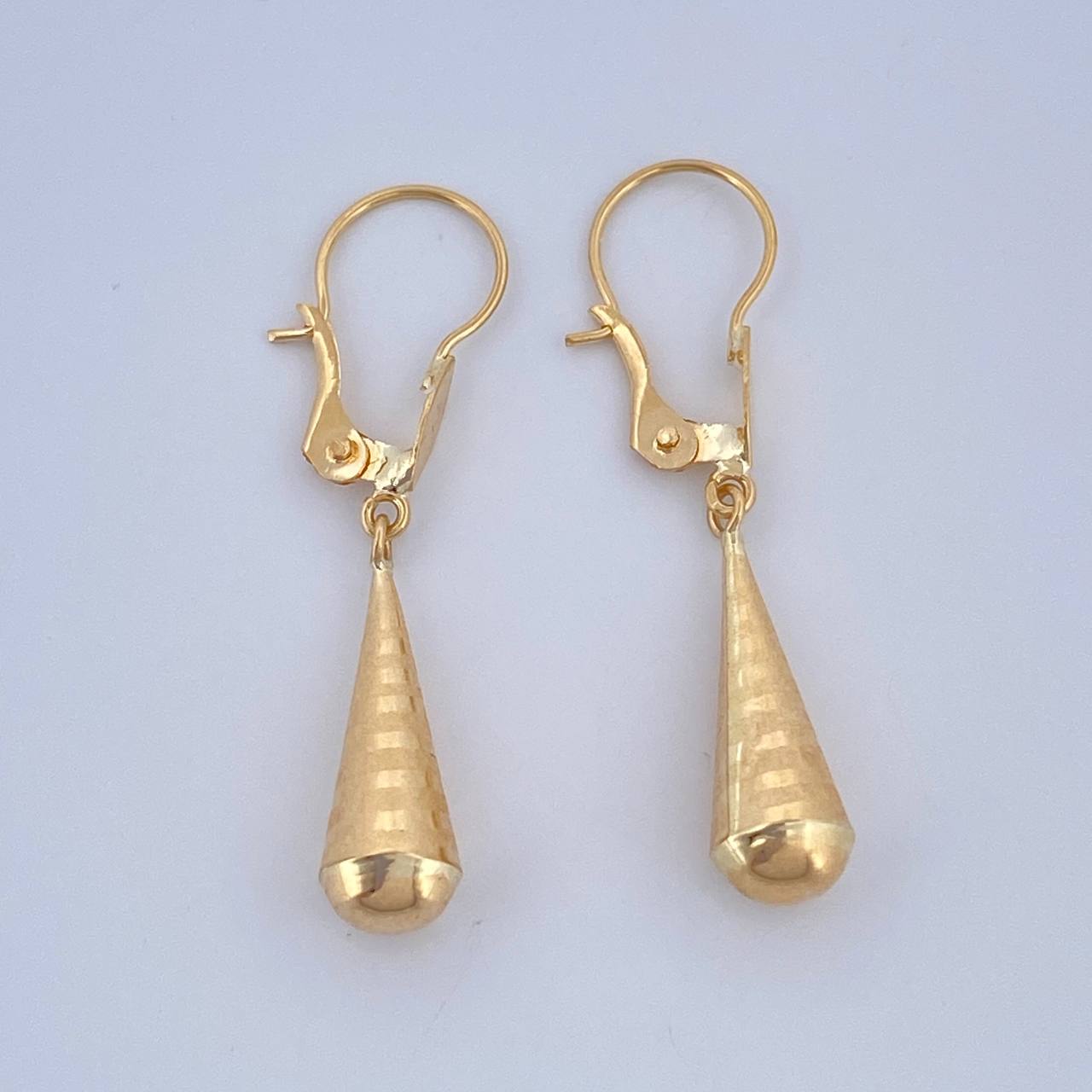 Candongas Lagrima 0.8gr / 3cm / Oro Amarillo 18K %