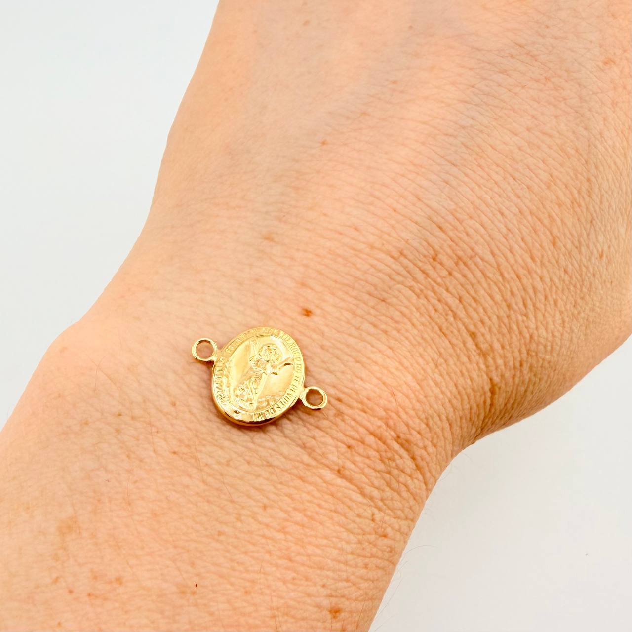 Herraje Divino Niño Doble Faz 0.6gr / 1.7cm / Oro Amarillo 18K