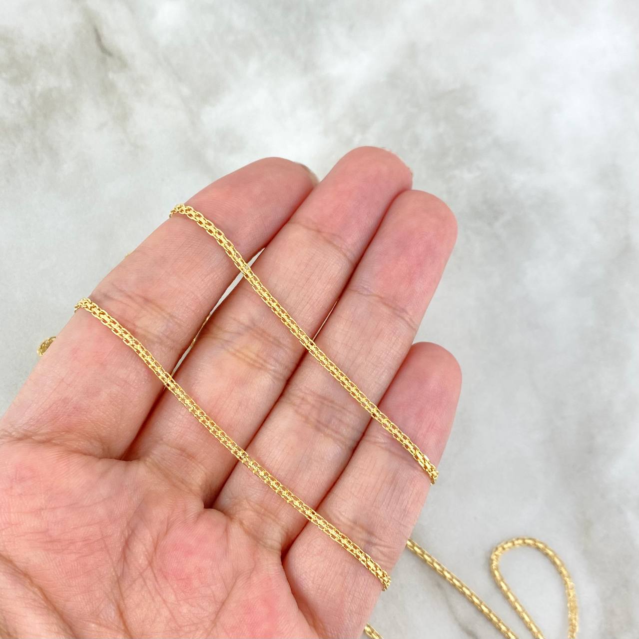 Cadena China 4.65gr / 70cm / 1.7mm Oro Amarillo +0