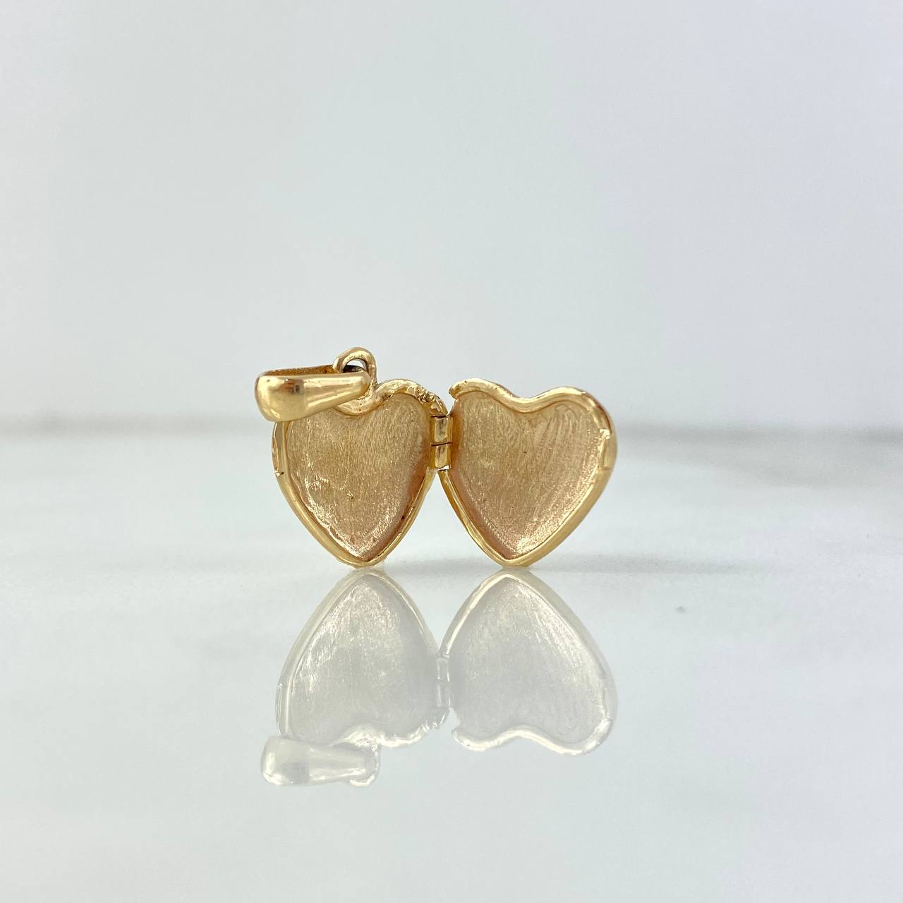 Dije Corazón Relicario 2.5gr / 1.8cm / Oro Amarillo