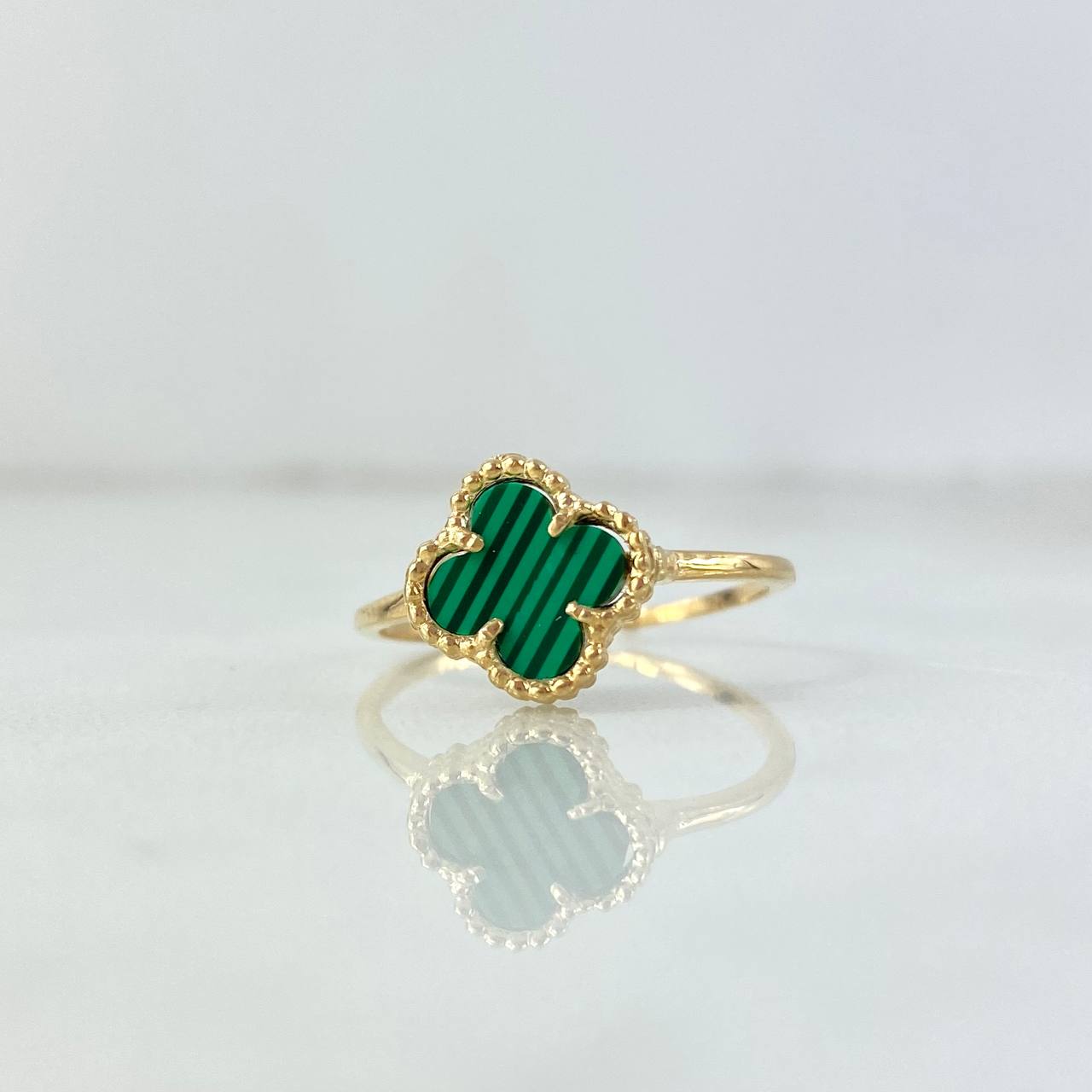 Anillo Trebol VCyA 2.15gr / T7 1/2 / Verde Malaquita Oro Amarillo +4