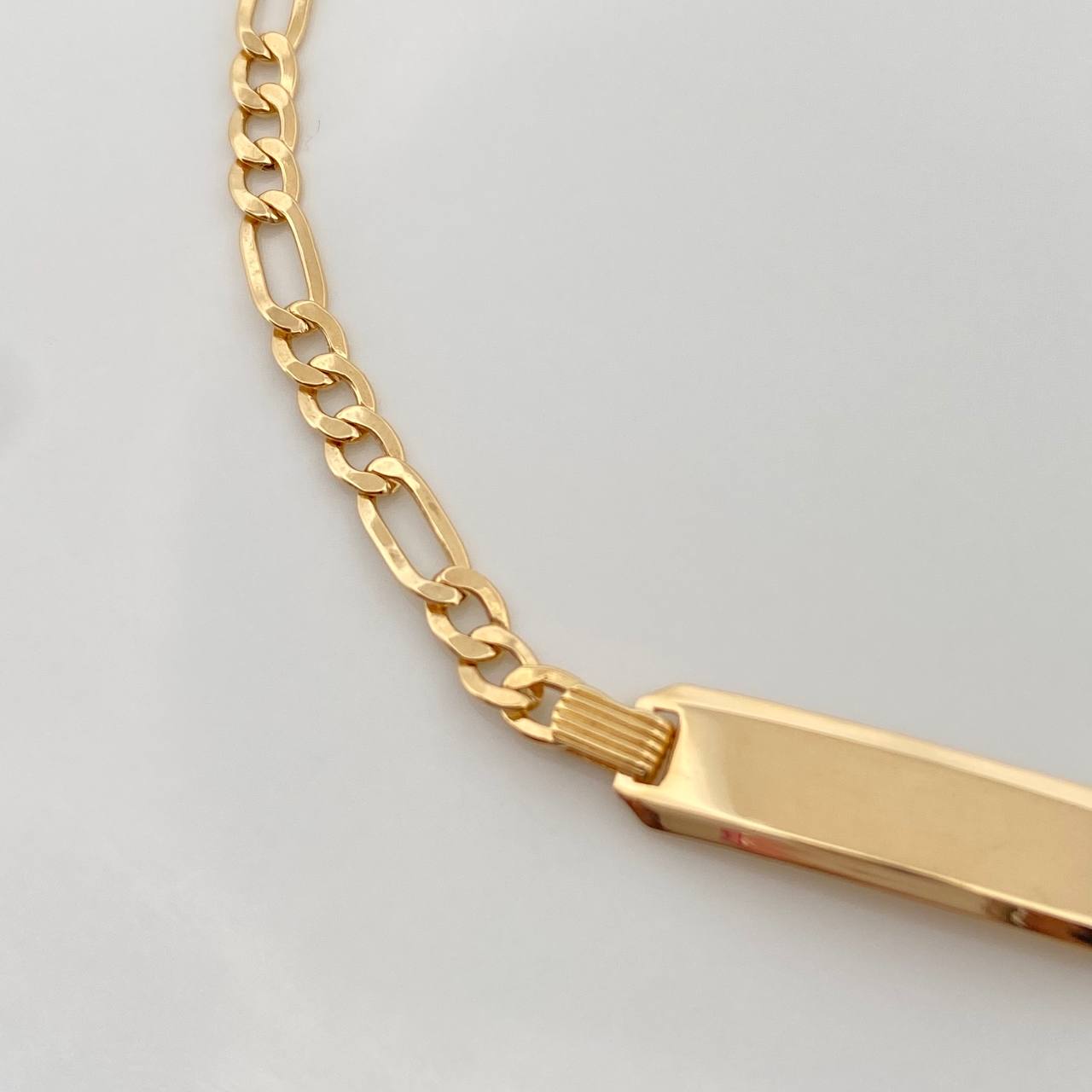 Pulso Placa Figaro 3.45gr / 18cm / 2.8mm Oro Amarillo +1 18K %