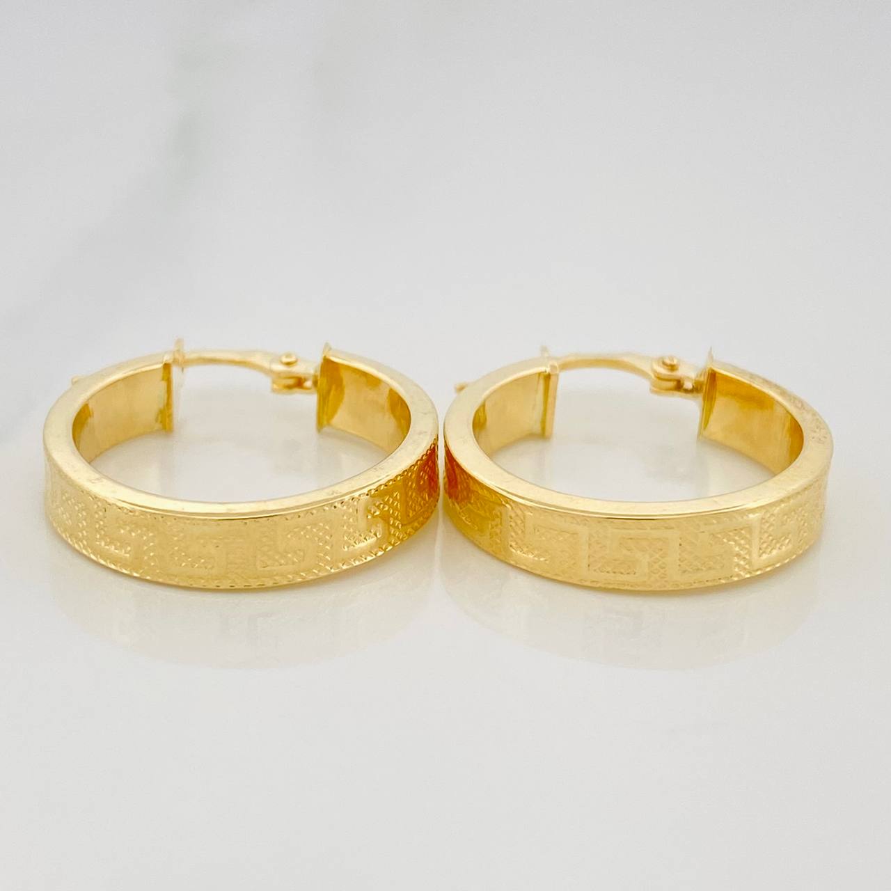 Candongas Tribal 2.75 g / 2.5 cm Oro Amarillo 18K