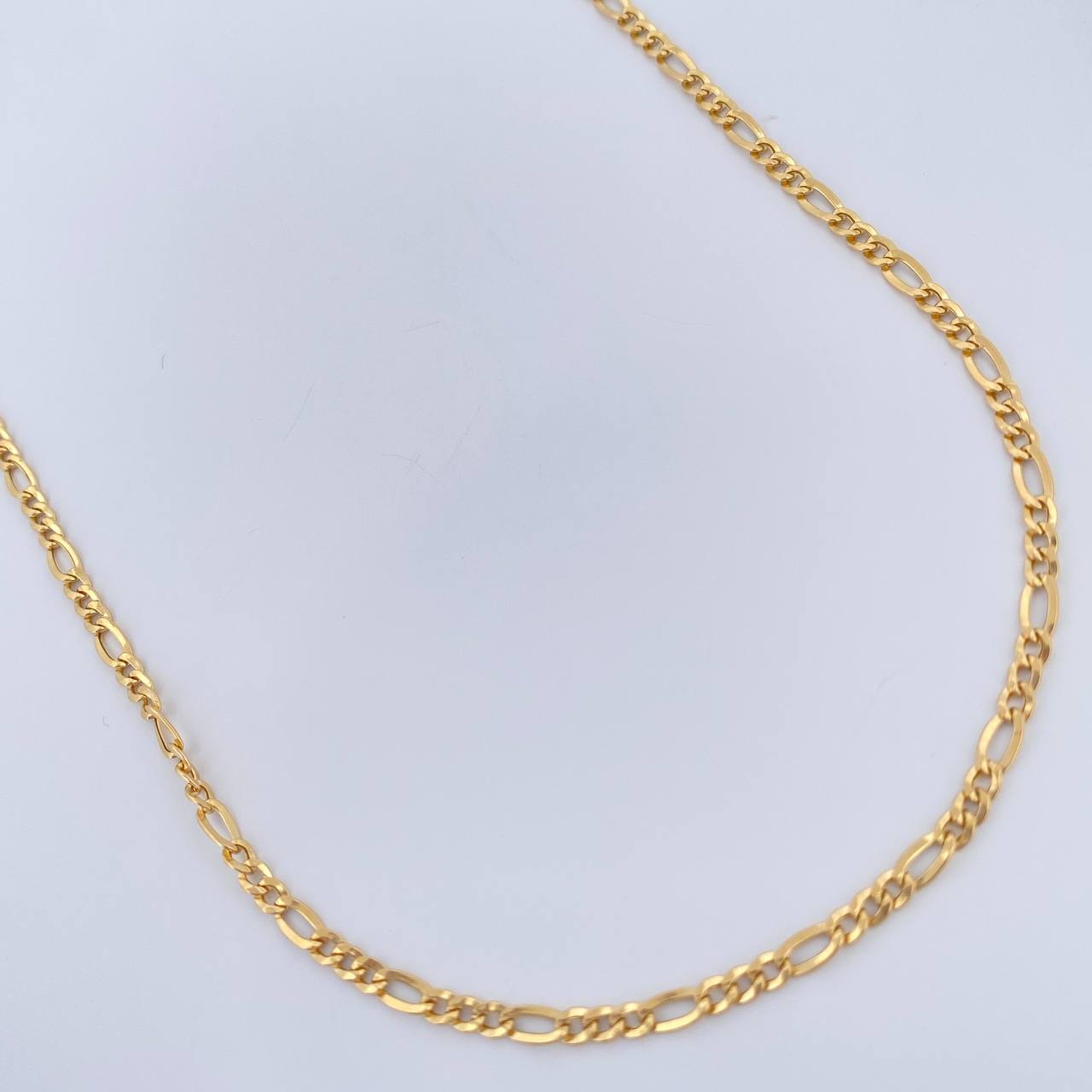 Cadena Figaro 2.95gr / 60cm / 2.67mm Oro Amarillo +1 18K &