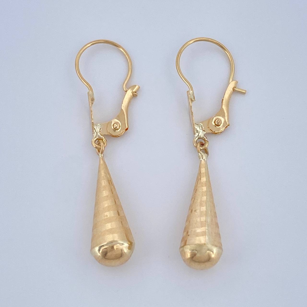 Candongas Lagrima 0.85gr / 3cm / Oro Amarillo 18K &